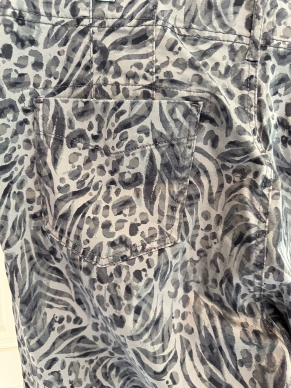 Pilcro Neutral Gray Leopard-Print Pants - Picture 4 of 6